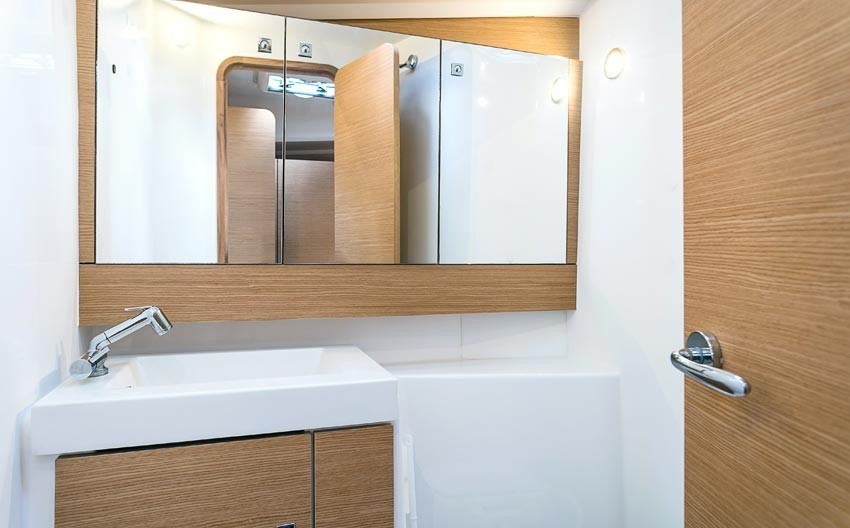 Yacht DUFOUR - 412 Grand Large "Gavi"