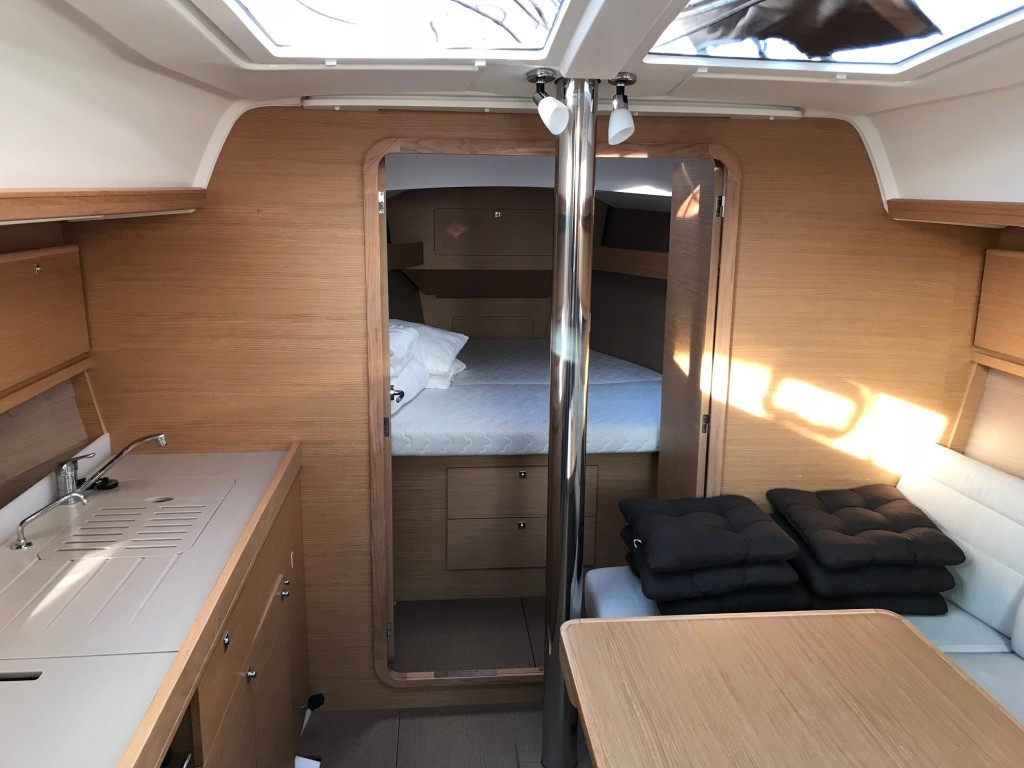 Yacht DUFOUR - 382 Grand Large "Diniva II"