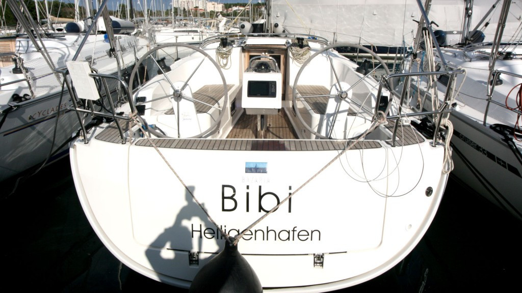 Yacht BAVARIA - Cruiser 37 "Bibi"