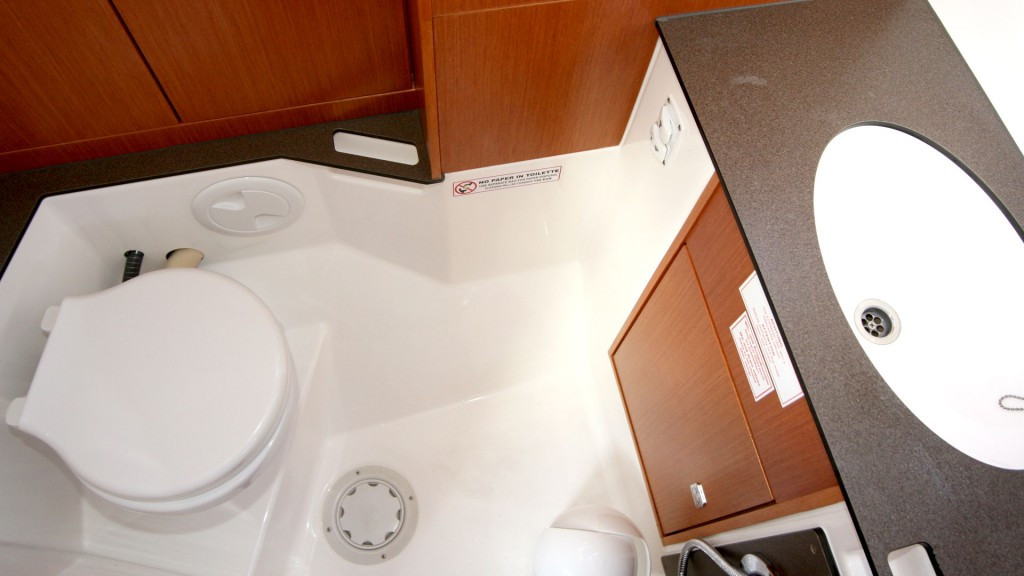 Yacht BAVARIA - Cruiser 37 "Bibi"