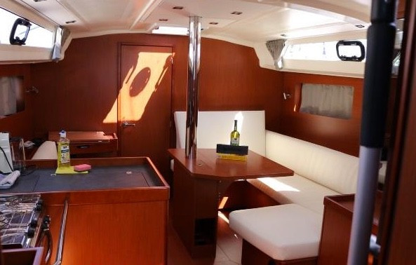 Yacht BENETEAU - Oceanis 41.1 "Mala Nevina"