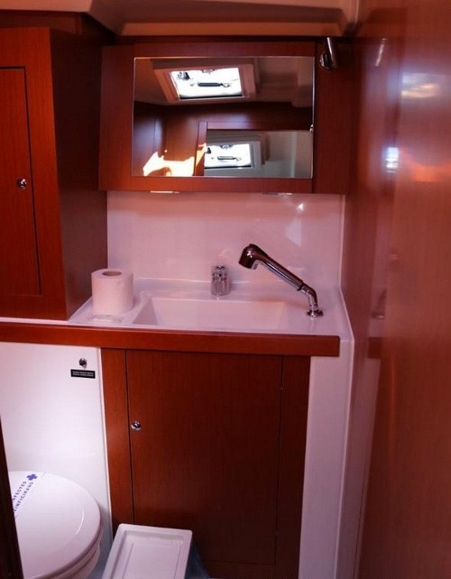 Yacht BENETEAU - Oceanis 41.1 "Mala Nevina"