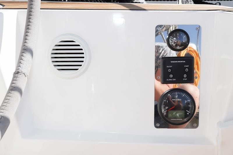 Yacht BAVARIA - Cruiser 34 "Aria"