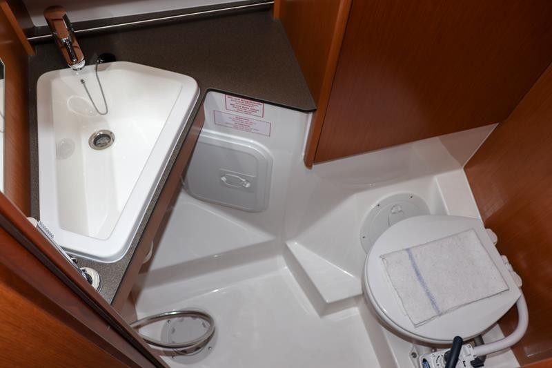 Yacht BAVARIA - Cruiser 34 "Aria"
