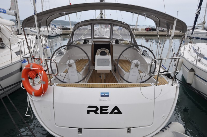 Yacht BAVARIA - Cruiser 37 "Rea"