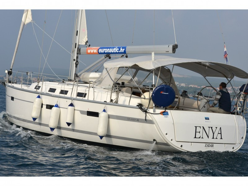 Yacht BAVARIA - Cruiser 45 "Enya"