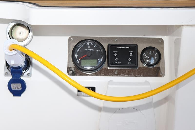 Yacht BAVARIA - Cruiser 46 "Avelina"