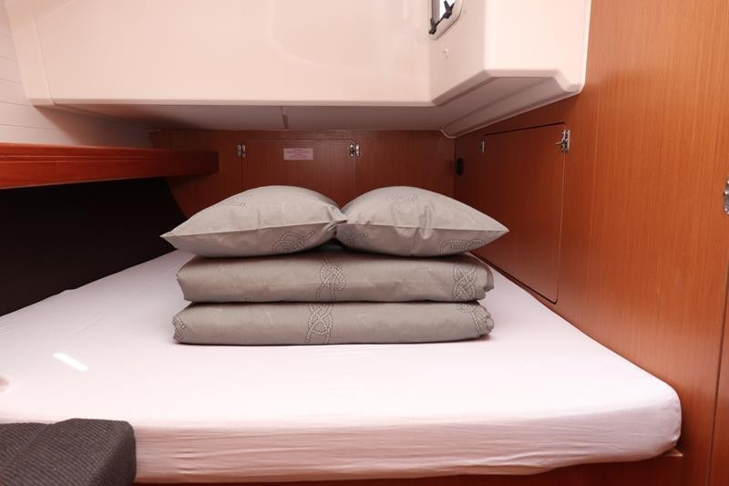 Yacht BAVARIA - Cruiser 46 "Avelina"