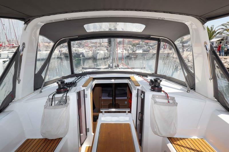 Yacht BENETEAU - Oceanis 35.1 "Aquarius"