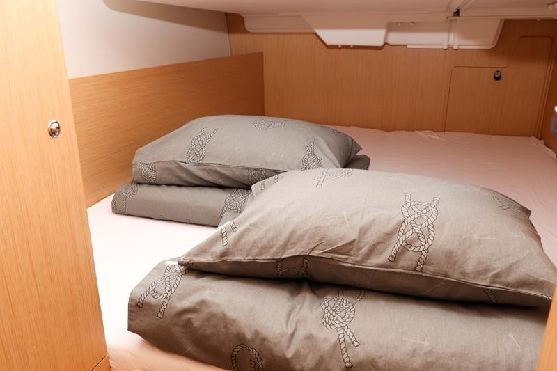 Yacht BENETEAU - Oceanis 35.1 "Aquarius"