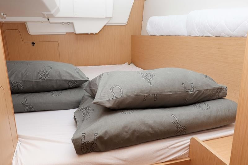 Yacht BENETEAU - Oceanis 35.1 "Aquarius"