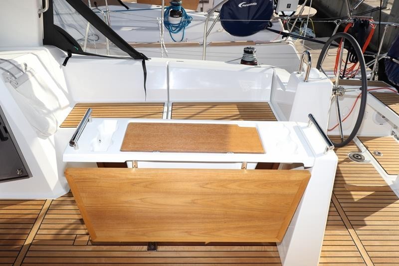 Yacht BENETEAU - Oceanis 38.1 "Dama"