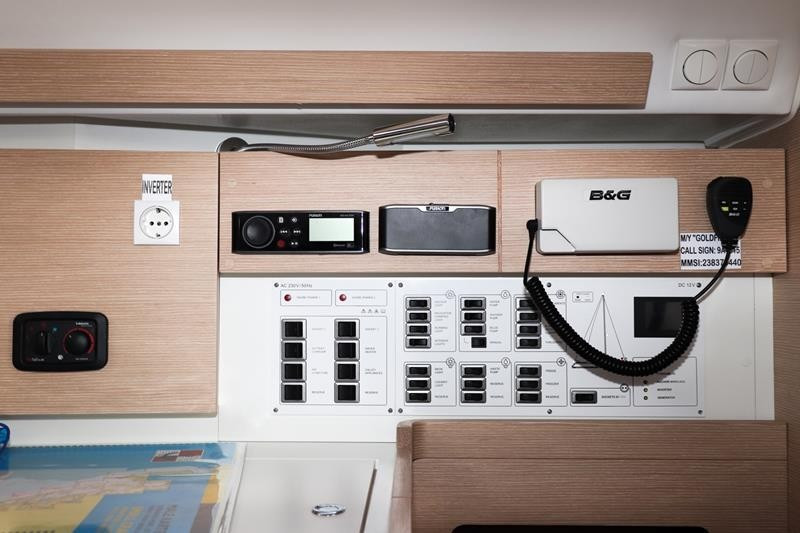 Yacht ELAN - Impression 45 "Goldfinger"