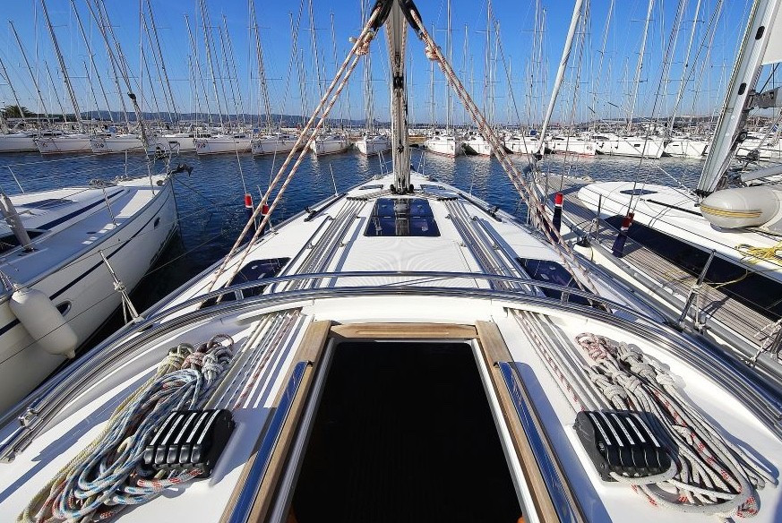 Yacht BAVARIA - Cruiser 41 "Aquarius"