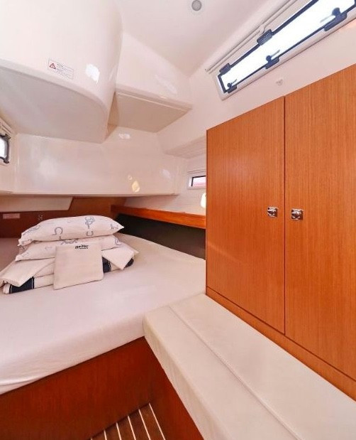 Yacht BAVARIA - Cruiser 41 "Aquarius"