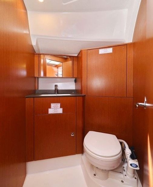 Yacht BAVARIA - Cruiser 41 "Aquarius"