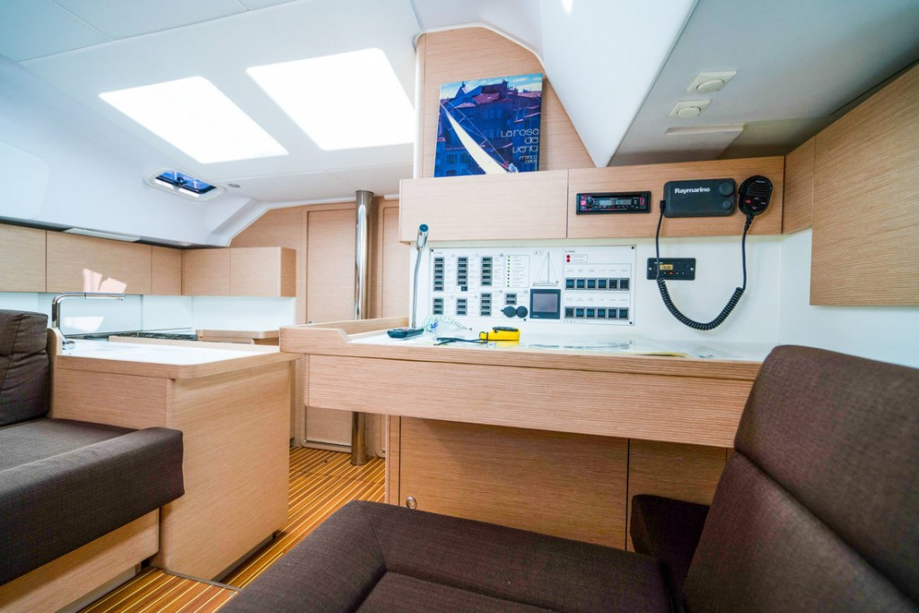 Yacht ELAN - Impression 50 "Escape II"