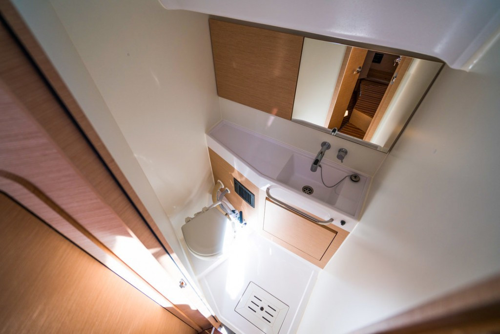 Yacht ELAN - Impression 50 "Escape II"