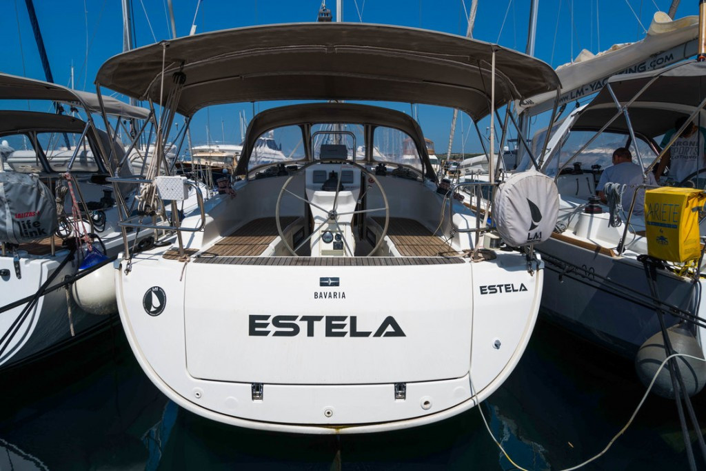 Yacht BAVARIA - Cruiser 36 "Estela"