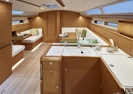 Yacht JEANNEAU - Sun Odyssey 449 "Nina"