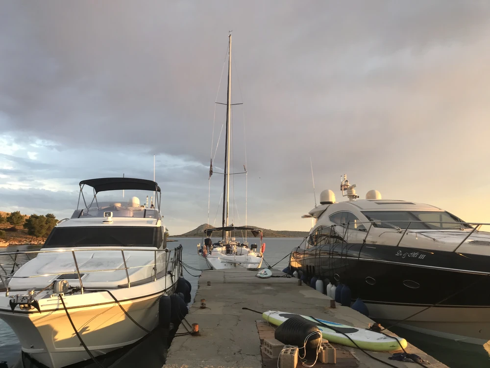 Die Mooring-Leine hielt - der Spuck war schnell wieder vorbei.