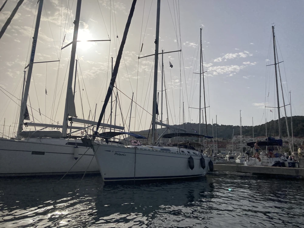 Polaris in ACI-Split - Fotografie aus dem Beiboot