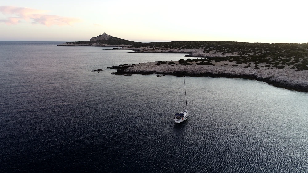 Wir verbrachten hier eine friedliche Nacht unter Sternen.