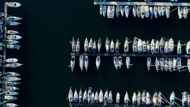 Drohnenaufnahme der Stege